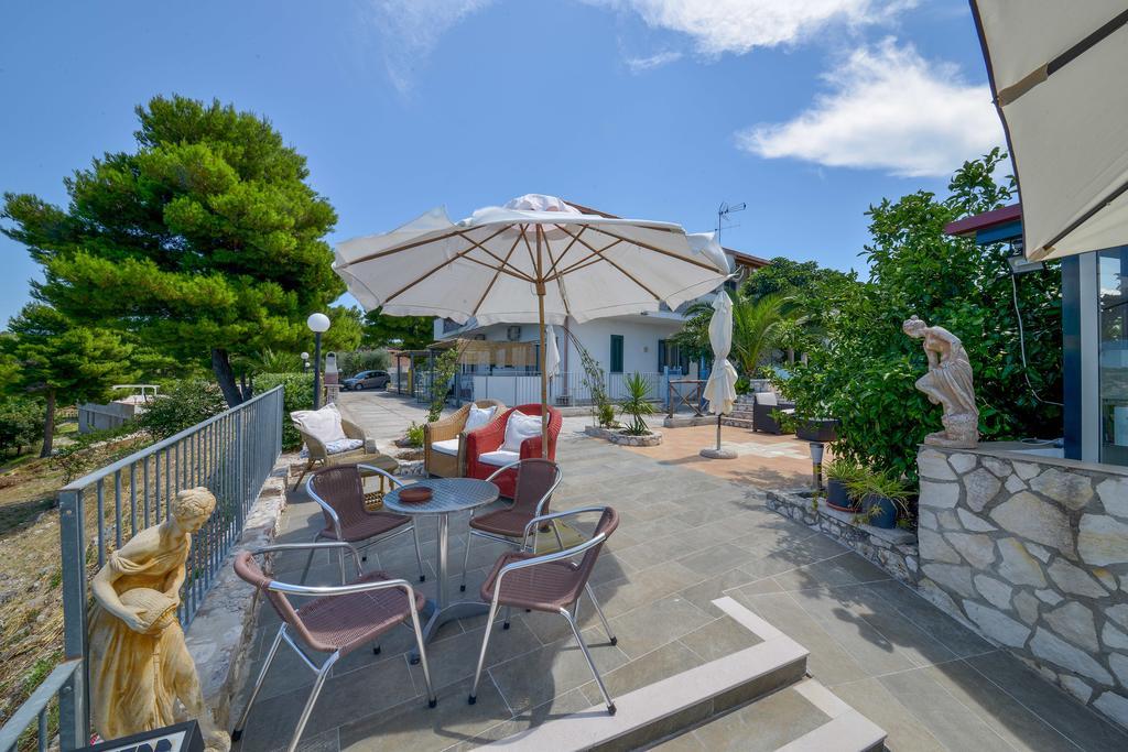 B&B Villa Nicoletta Peschici Exterior photo